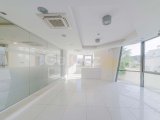 Girne Merkezde Kiralık Ticari Bina
