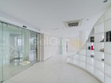 Girne Merkezde Kiralık Ticari Bina