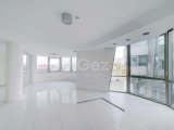 Girne Merkezde Kiralık Ticari Bina