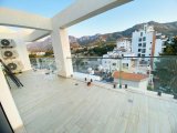 Girne'nin merkezinde geniş kiralık 2+1 Penthouse!