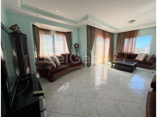 Girne merkez kiralık 3+1 penthouse daire