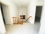 Girne Karaoğlanoğlu bölgesinde eşyasız geniş kiralık 3+2 bahçeli villa!