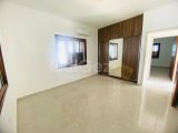 Girne Karaoğlanoğlu bölgesinde eşyasız geniş kiralık 3+2 bahçeli villa!
