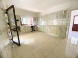Girne Karaoğlanoğlu bölgesinde eşyasız geniş kiralık 3+2 bahçeli villa!