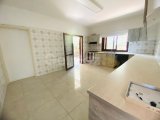 Girne Karaoğlanoğlu bölgesinde eşyasız geniş kiralık 3+2 bahçeli villa!