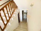 Girne Karaoğlanoğlu bölgesinde eşyasız geniş kiralık 3+2 bahçeli villa!