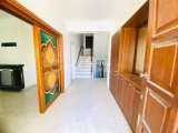 Girne Karaoğlanoğlu bölgesinde eşyasız geniş kiralık 3+2 bahçeli villa!