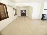Girne Karaoğlanoğlu bölgesinde eşyasız geniş kiralık 3+2 bahçeli villa!