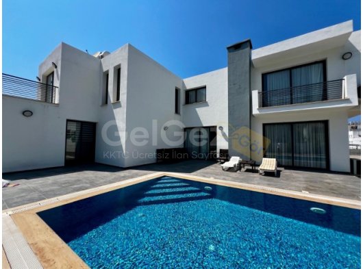 Karaoğlanoğlu’nda Kiralık Özel Havuzlu Lüks 4+1 Villa