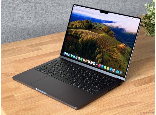 Apple MacBook Pro 14'' M3 chip with 8-core CPU and 10-core GPU / 8GB / 1TB SSD Silver (English Keyboard)