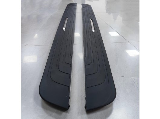 2023+ Range Rover Sport Kısa Yan Basamak OEM Style