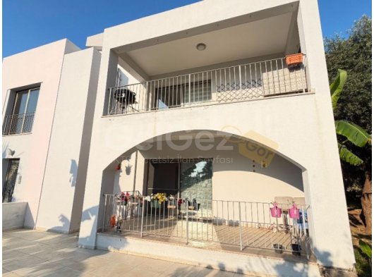 GİRNE, ALSANCAK – MİLOS PARK’TA SATILIK BAHÇELİ 2+1 DAİRE