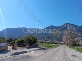 Girne Lapta'da Hayalinizdeki Deniz ve Dağ Manzaralı Villa!