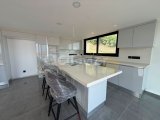 DENİZ VE DAĞ MANZARALI 300 M² EŞYASIZ 4+1 LÜKS VİLLA KİRALIK