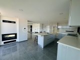 DENİZ VE DAĞ MANZARALI 300 M² EŞYASIZ 4+1 LÜKS VİLLA KİRALIK