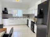 GİRNE KARAOGLANOĞLU BÖLGESİNDE GÜNLÜK KİRALIK 5+1 VİLLA