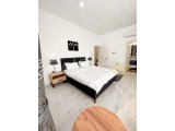 GİRNE MERKEZDE SİTE İÇERİSİNDE LÜX EŞYALI 2+1 GÜNLÜK DAİRE