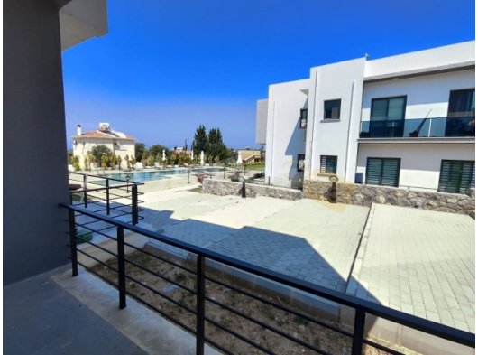 Girne Alsancak Yeşiltepe'de Kiralık 2+1 Daire Ortak Havuzlu