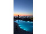 Satılık - Palm Bay Manzaralı, Bahçeli | Modern 1+1 Daire | £99,500 (Tapu Hazır!)