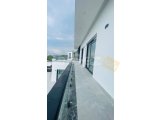 Girne Çatalköy'de Deniz Manzaralı Lüks Villa Satılık!