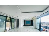 Girne Çatalköy'de Deniz Manzaralı Lüks Villa Satılık!