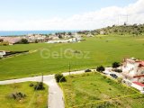 Huzurlu Bir Mahallede 688 m2 Köşe Arsa – Kumsala 10 Dakika Yürüme Mesafesinde