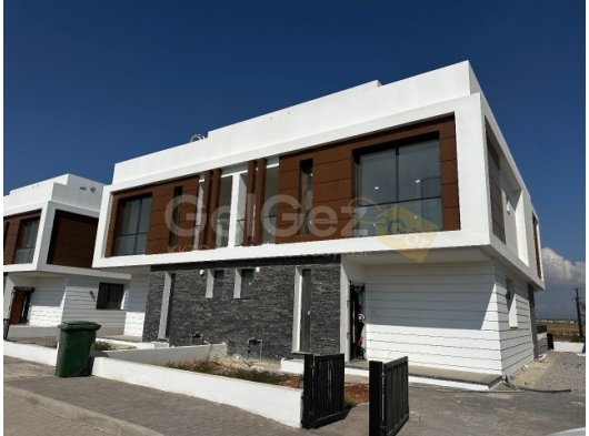 LONG BEACH! ELYSIUM sitesinde kiralık sıfır 3 oda, 3 banyolu geniş ikiz villa! Eşyalı ya da eşyasız