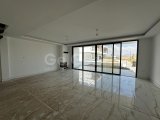 LONG BEACH! ELYSIUM sitesinde kiralık sıfır 3 oda, 3 banyolu geniş ikiz villa! Eşyalı ya da eşyasız