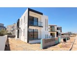 LEFKOŞA GÖNYELİ’DE SATILIK 4+1 LÜKS VİLLA