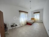 Gönyeli Bölgesinde Ballı Market Hemen Araksında 3+1 Full Eşyalı Daire Kiralık
