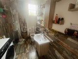 Küçük Kaymaklı'da Ana Yola Cephe, Geniş Bahçeli, Kiralık 140 m² Ticari Dükkan