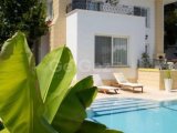 KİRALIK – ALSANCAK’TA GÜZEL 3+1 VİLLA