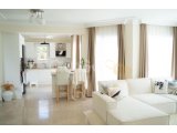 KİRALIK – ALSANCAK’TA GÜZEL 3+1 VİLLA