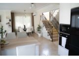 KİRALIK – ALSANCAK’TA GÜZEL 3+1 VİLLA