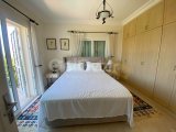 Alsancak Merkez'de Kiralık Şık 3+1 Villa