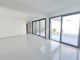 Lefkoşa Hamitköy'de Satılık Ebeveyn Banyolu 2+1 Penthouse Daire