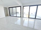 Lefkoşa Hamitköy'de Satılık Ebeveyn Banyolu 2+1 Penthouse Daire