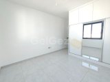 Lefkoşa Hamitköy'de Satılık Ebeveyn Banyolu 2+1 Penthouse Daire