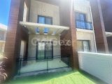 İSKELE TAM MERKEZDE BAHÇELİ FULL EŞYALI KİRALIK 2+1 DAİRE!!!!