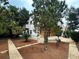 Yeniboğaziçinde Satılık 3+2 Havuzlu Villa