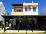KIBRIS GIRNE ALSANCAK BÖLGESINDE, MILI PARKIN DİBİNDE ORTAK YÜZME HAVUZLU 3+1 VILLA SATILIKTIR
