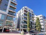 Girne Aşağı Girne'de Eşyalı 2+1 Kiralık Daire | Şehir ve Doğa Manzarası