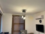 Girne Aşağı Girne'de Eşyalı 2+1 Kiralık Daire | Şehir ve Doğa Manzarası