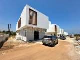 KIBRIS GIRNE ÇATALKOY'DE MUHTEŞEM İÇ MEKAN TASARIMINA SAHIP YENI 3+1 VILLA SATILIK