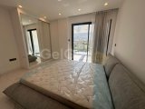 Girne Merkez'de Birinci Sırada Satılık Özel Havuzlu 3+1 Lüks Penthouse