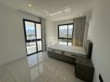 Girne Merkez'de Birinci Sırada Satılık Özel Havuzlu 3+1 Lüks Penthouse