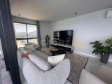 Girne Merkez'de Birinci Sırada Satılık Özel Havuzlu 3+1 Lüks Penthouse