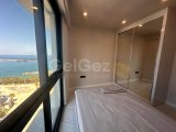 Girne Merkez'de Birinci Sırada Satılık Özel Havuzlu 3+1 Lüks Penthouse