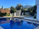 Girne Ozanköy'de; Özel Havuzlu ve Bahçeli, Kiralık, 5+1 Lüks Villa!