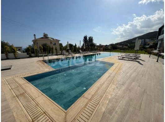 Girne Yeşiltepe'de 2+1 Satılık Daire